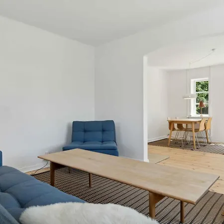 Old Local House From 1904 With Natural Garden Сasa de vacaciones *