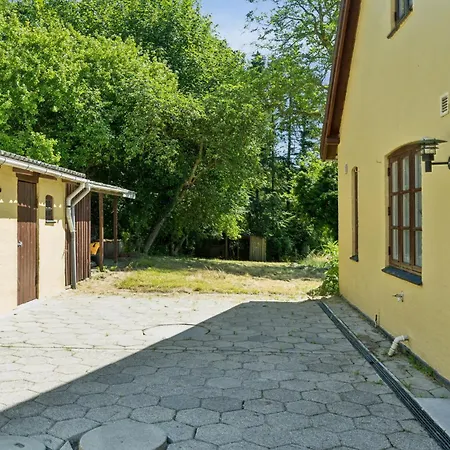 Holiday home Old Local House From 1904 With Natural Garden Tranekaer