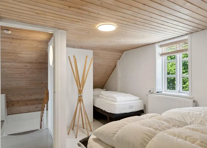 Old Local House From 1904 With Natural Garden Сasa de vacaciones *